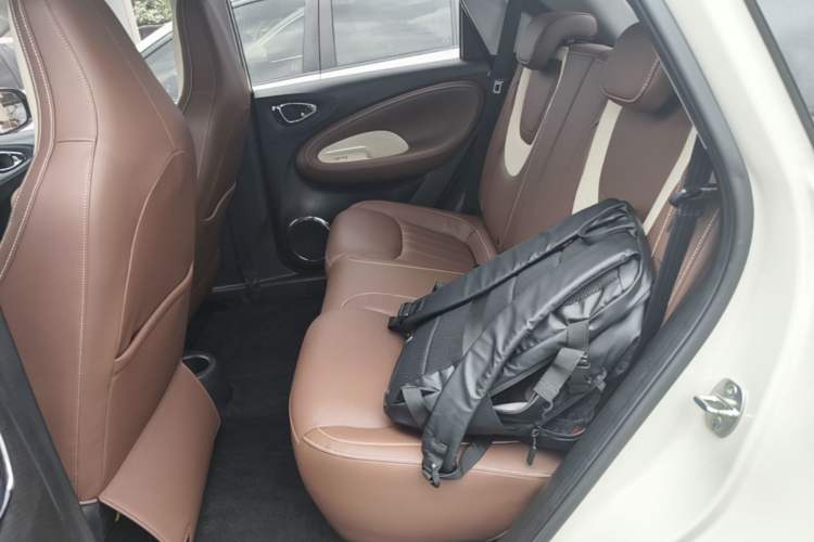 Used Wuling Bingo 2023 410 km Lingxi Deluxe Edition Left Rear Seat