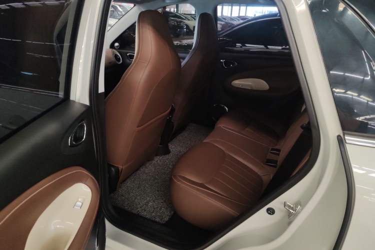 Used Wuling Bingo 2023 333 km Enjoyment Version Left Rear Seat