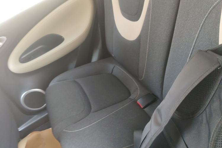 Used Wuling Bingo 2023 203km Light Edition Left Rear Seat