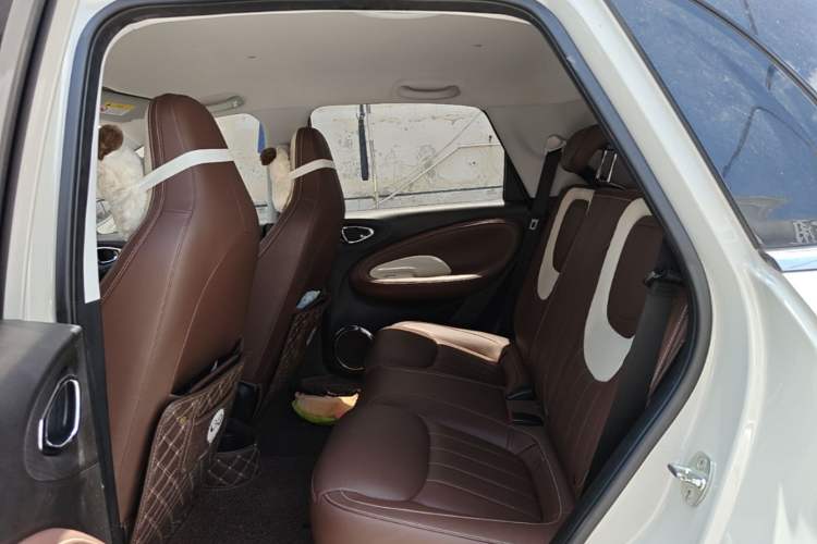 Used Wuling Bingo 2023 410 km Lingxi Deluxe Edition Left Rear Seat