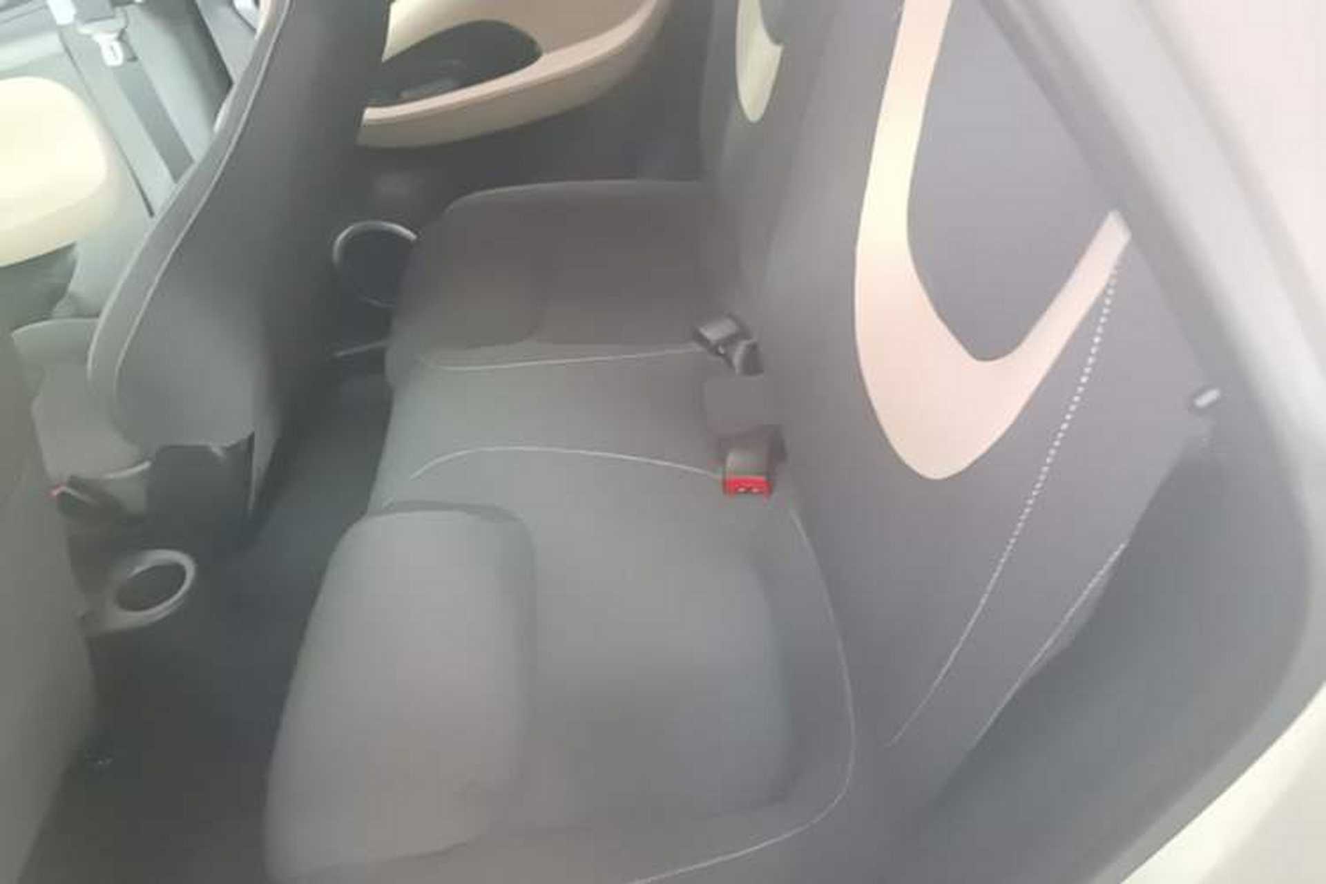 Used Wuling Bingo 2023 333 km Fast-Share Version Left Rear Seat