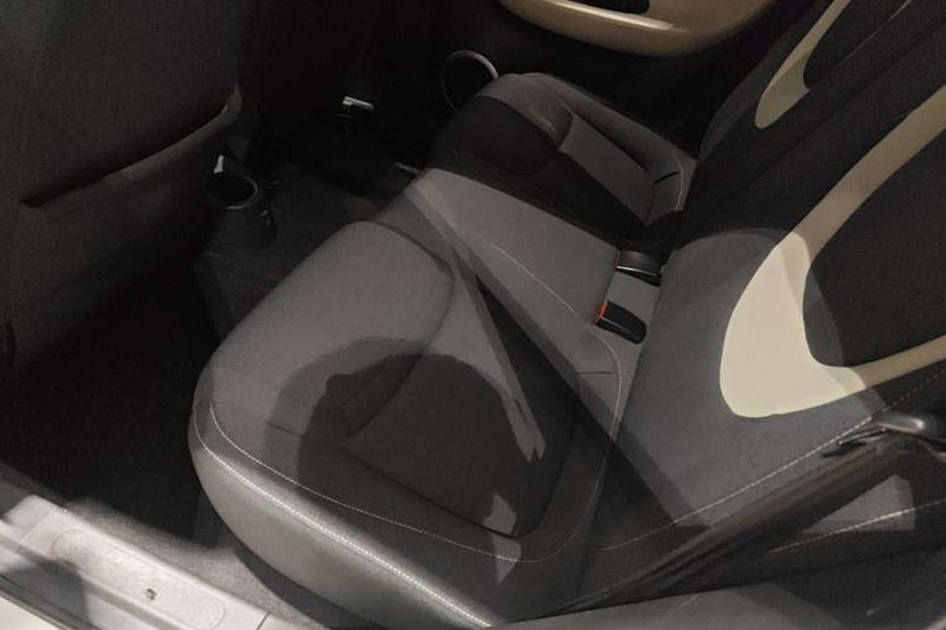 Used Wuling Bingo 2023 333 km Fast-Share Version Left Rear Seat