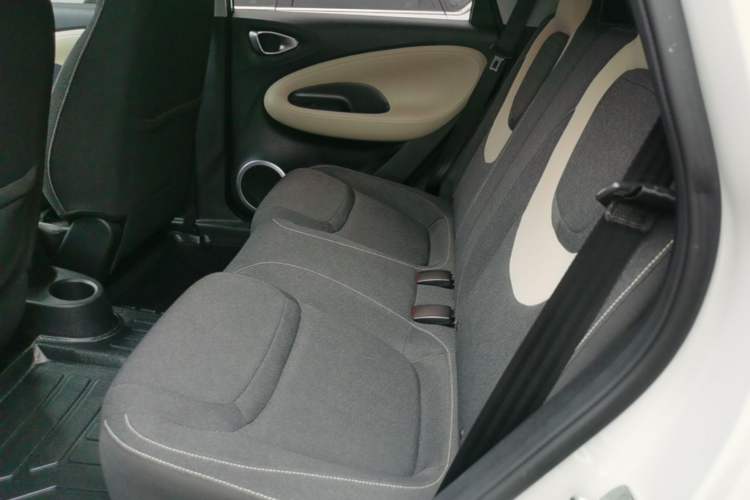 Used Wuling Bingo 2023 203km Light Edition Left Rear Seat