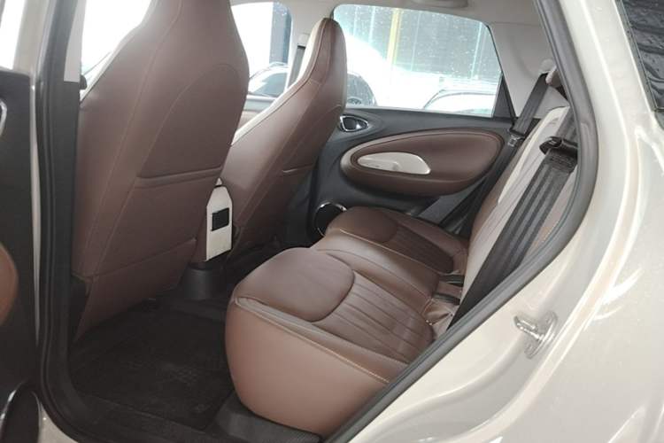 Used Wuling Bingo 2023 203km Comfort Edition Left Rear Seat