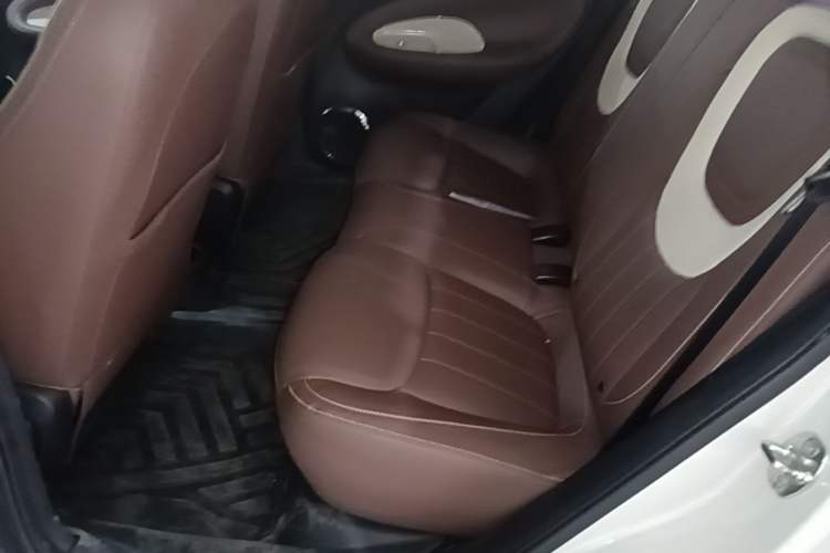 Used Wuling Bingo 2023 333 km Enjoyment Version Left Rear Seat