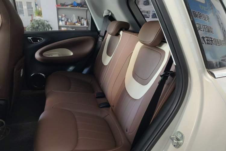 Used Wuling Bingo 2023 410 km Lingxi Deluxe Edition Left Rear Seat