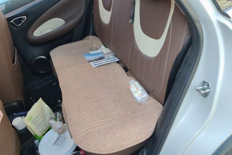 Used Wuling Bingo 2023 333 km Lingxi Connected Version Left Rear Seat