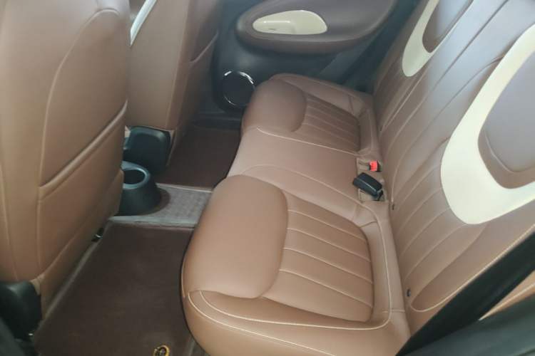 Used Wuling Bingo 2023 333 km Lingxi Connected Version Left Rear Seat