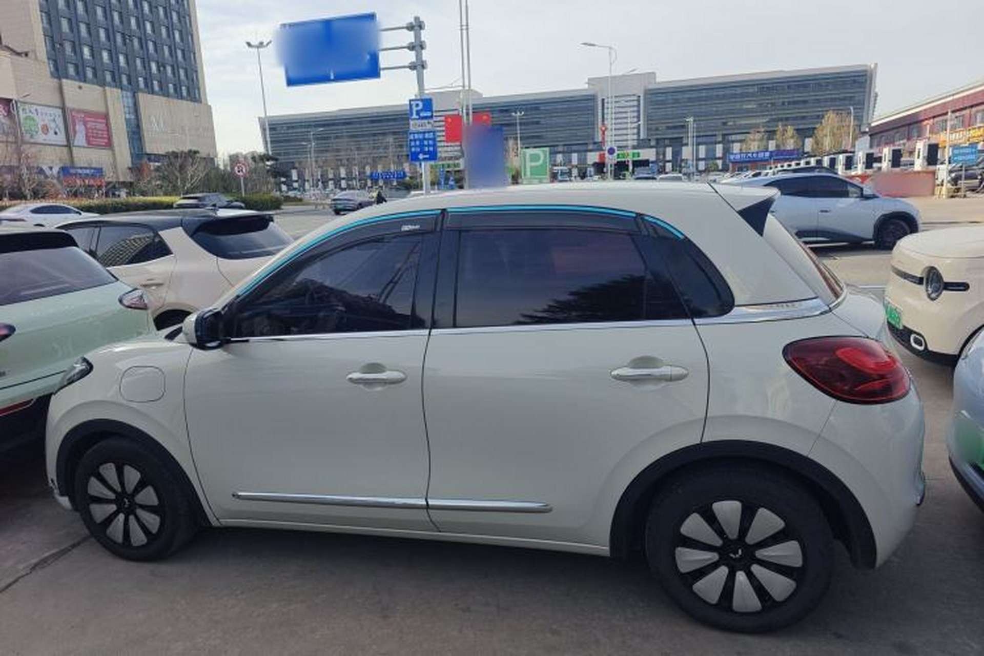 Used Wuling Bingo 2023 203km Light Edition Left Side