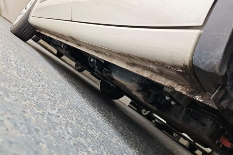 Used Wuling Bingo 2023 203km Light Edition Left Side Sill