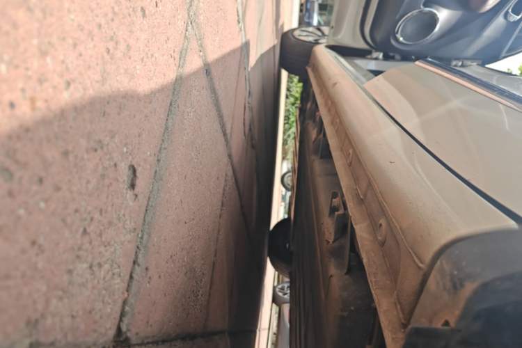 Used Wuling Bingo 2023 410 km Lingxi Deluxe Edition Left Side Sill
