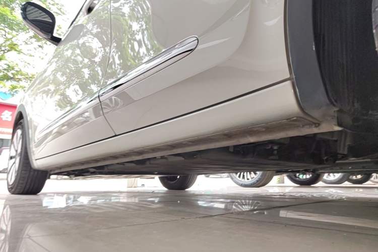 Used Wuling Bingo 2023 333 km Lingxi Connected+ Version Left Side Sill