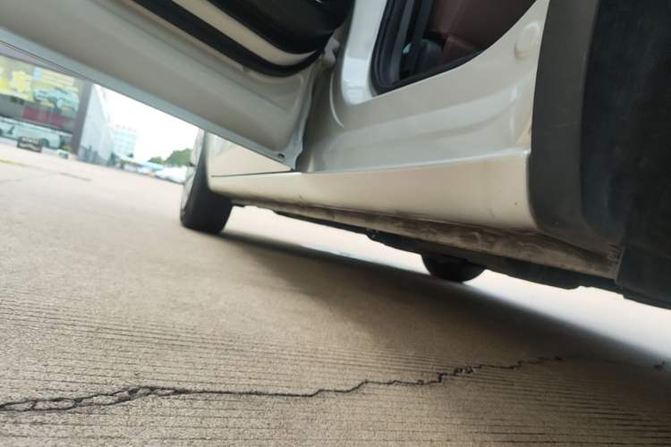 Used Wuling Bingo 2023 203km Comfort Edition Left Side Sill