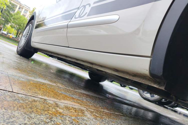 Used Wuling Bingo 2023 333 km Fast-Share Version Left Side Sill