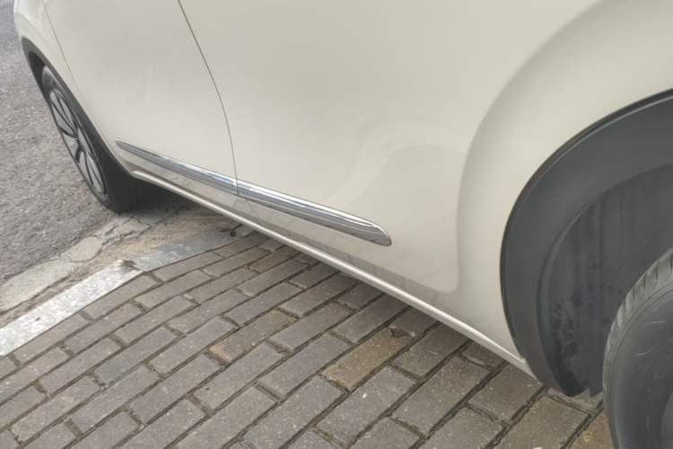Used Wuling Bingo 2023 203km Comfort Edition Left Side Sill