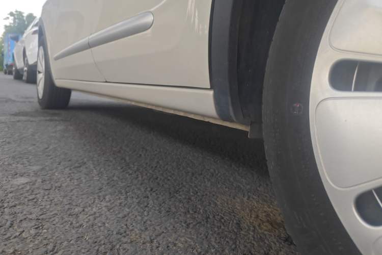 Used Wuling Bingo 2023 203km Light Edition Left Side Sill