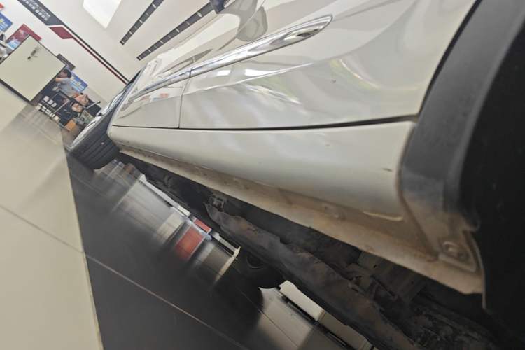 Used Wuling Bingo 2023 203km Comfort Edition Left Side Sill