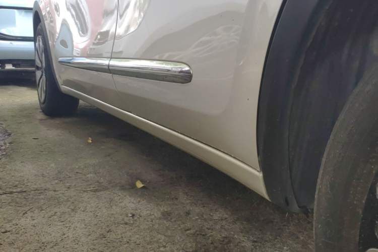 Used Wuling Bingo 2023 333 km Enjoyment Version Left Side Sill