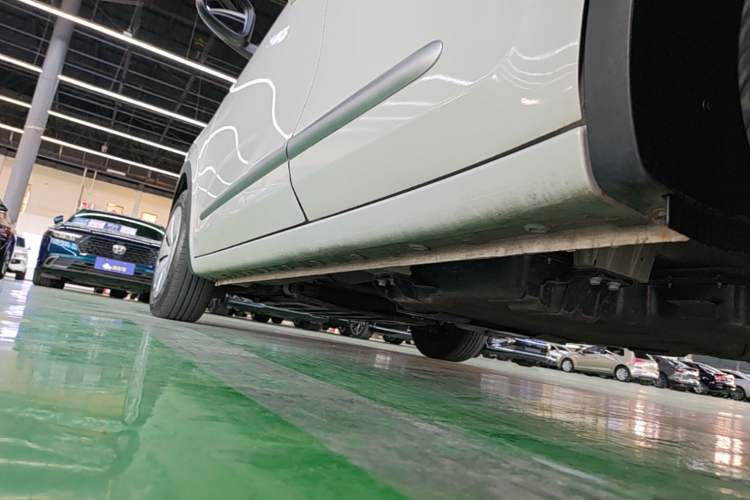 Used Wuling Bingo 2023 203km Light Edition Left Side Sill