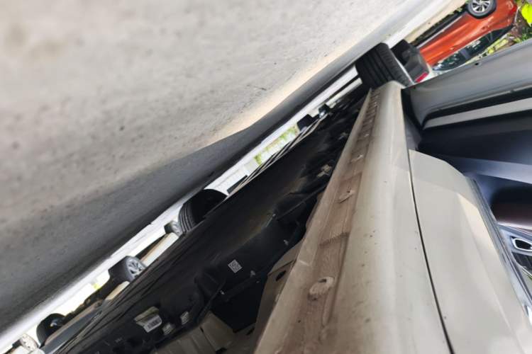 Used Wuling Bingo 2023 333 km Lingxi Connected Version Left Side Sill