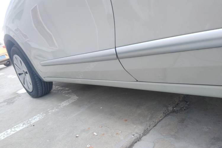 Used Wuling Bingo 2023 203km Light Edition Left Side Sill