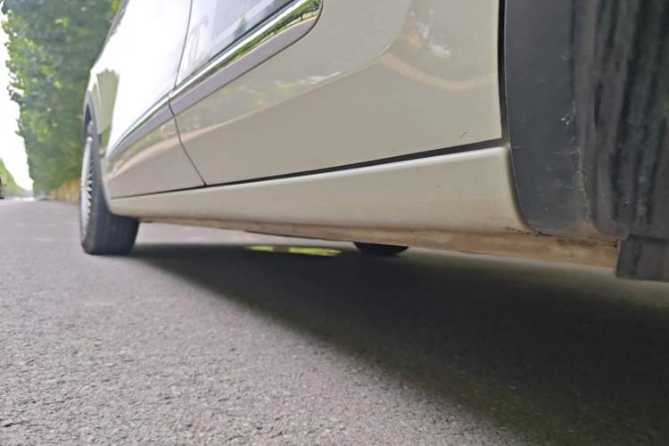 Used Wuling Bingo 2023 333 km Lingxi Connected Version Left Side Sill