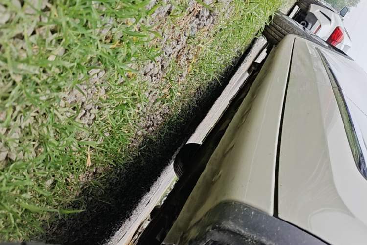 Used Wuling Bingo 2023 333 km Lingxi Connected Version Left Side Sill