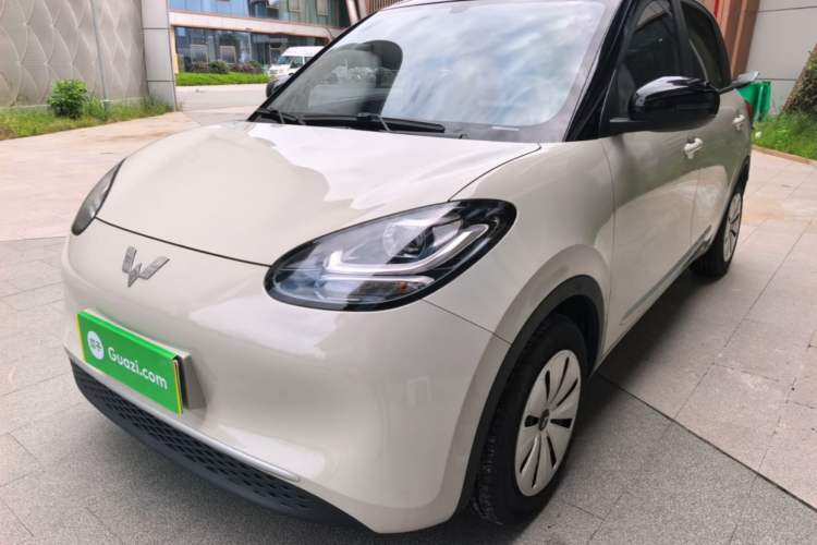 Used Wuling Bingo 2023 203km Light Edition Guazi used car, China used car export, Used car for sale, Used Wuling cars, Cheapest cars for sale, Electric vehicle, New energy car