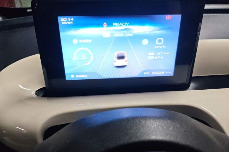 Used Wuling Bingo 2023 203km Light Edition Odometer Close Up