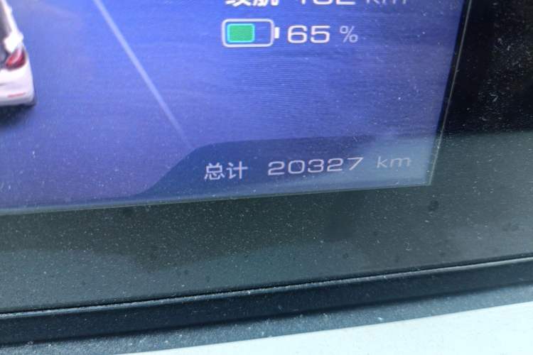 Used Wuling Bingo 2023 203km Comfort Edition Odometer Close Up
