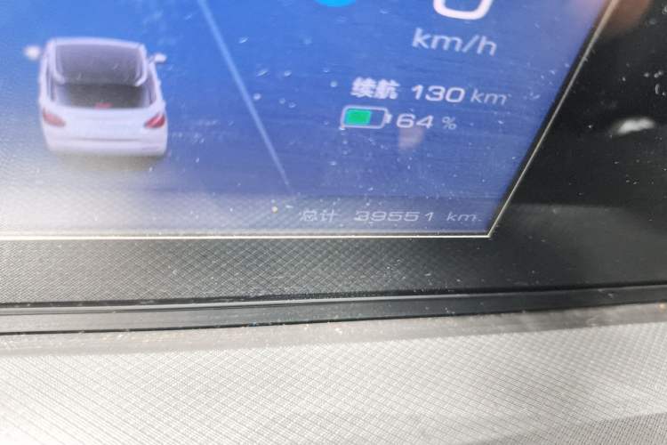 Used Wuling Bingo 2023 203km Light Edition Odometer Close Up