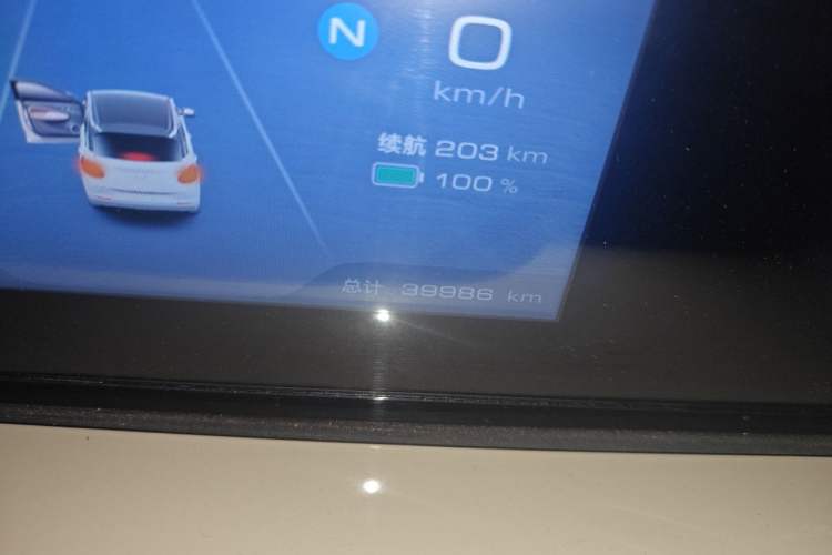 Used Wuling Bingo 2023 203km Comfort Edition Odometer Close Up