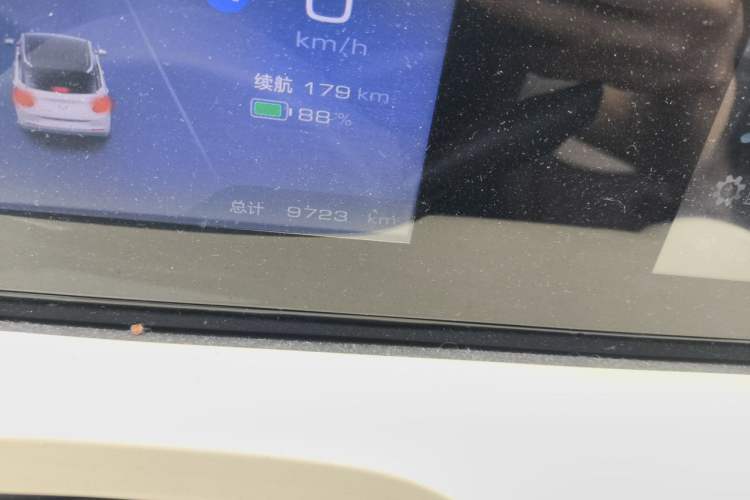 Used Wuling Bingo 2023 203km Comfort Edition Odometer Close Up