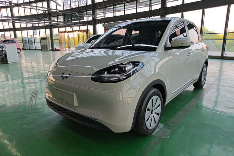 Used Wuling Bingo 2023 203km Light Edition Guazi used car, China used car export, Used car for sale, Used Wuling cars, Cheapest cars for sale, Electric vehicle, New energy car