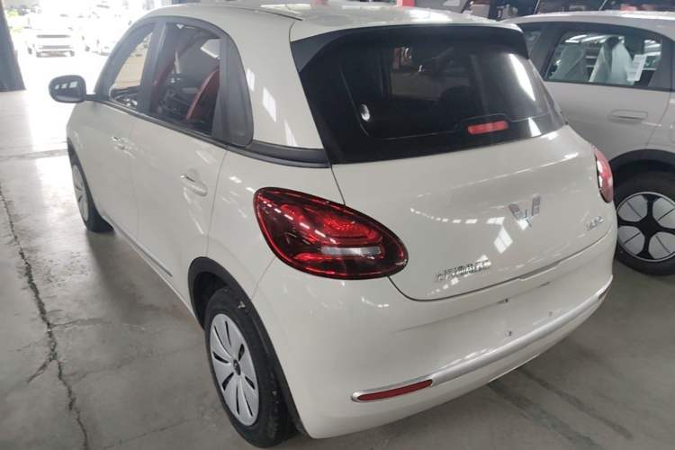 Used Wuling Bingo 2023 203km Light Edition Rear Left 45 Deg