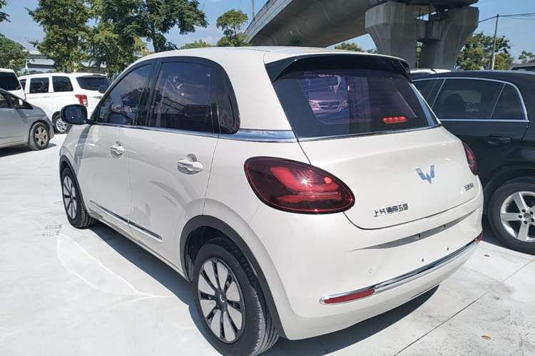 Used Wuling Bingo 2023 203km Comfort Edition Rear Left 45 Deg