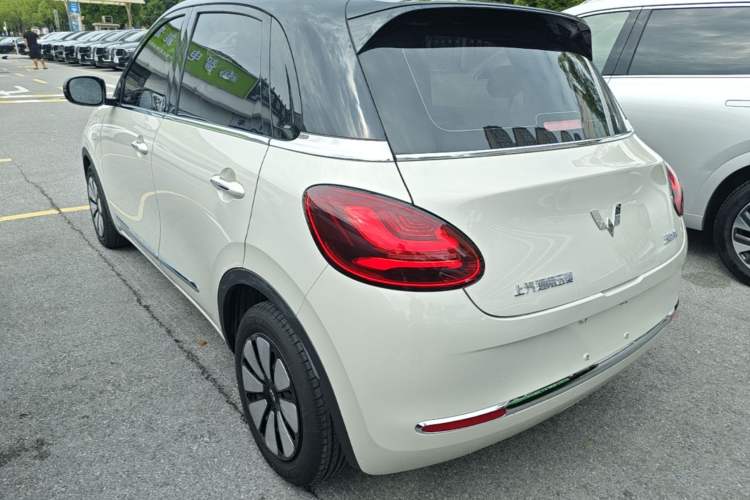 Used Wuling Bingo 2023 333 km Lingxi Connected+ Version Rear Left 45 Deg