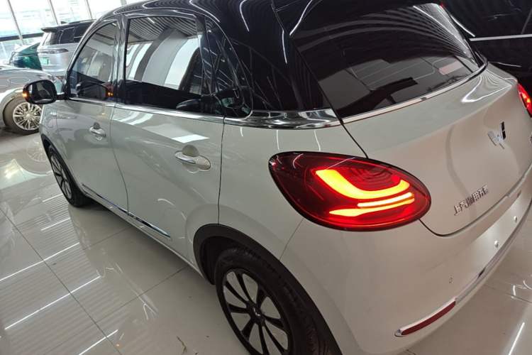 Used Wuling Bingo 2023 333 km Lingxi Connected Version Rear Left 45 Deg