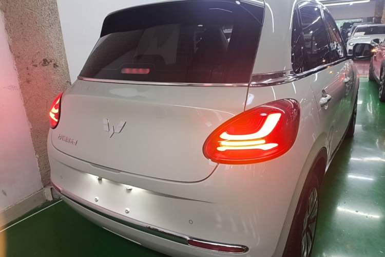Used Wuling Bingo 2023 333 km Lingxi Connected+ Version Rear Right 45 Deg