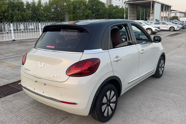 Used Wuling Bingo 2023 203km Comfort Edition Rear Right 45 Deg