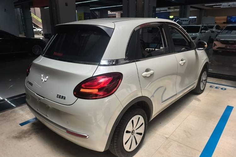 Used Wuling Bingo 2023 203km Light Edition Rear Right 45 Deg
