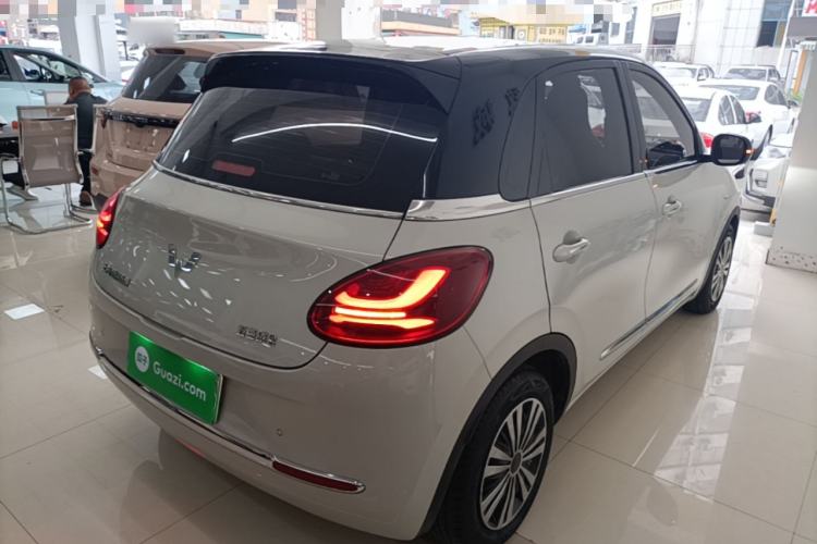 Used Wuling Bingo 2023 333 km Lingxi Connected Version Rear Right 45 Deg