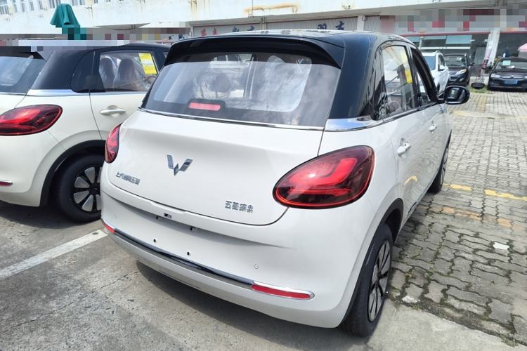 Used Wuling Bingo 2023 333 km Enjoyment Version Rear Right 45 Deg