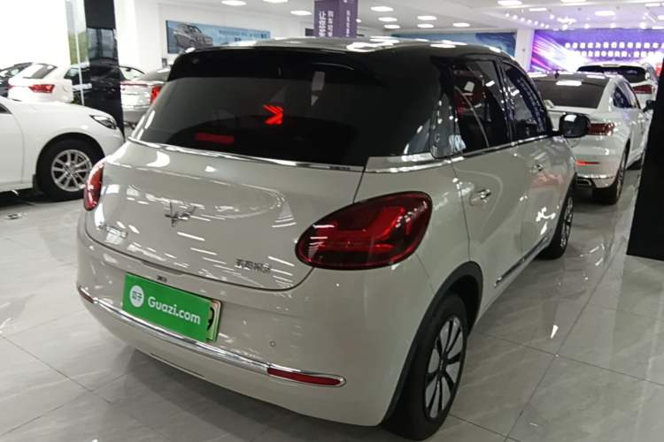 Used Wuling Bingo 2023 333 km Enjoyment Version Rear Right 45 Deg