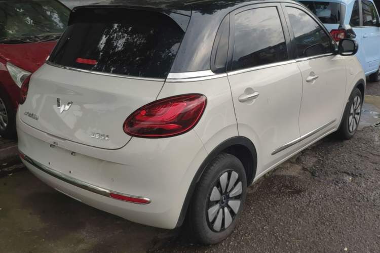 Used Wuling Bingo 2023 333 km Enjoyment Version Rear Right 45 Deg