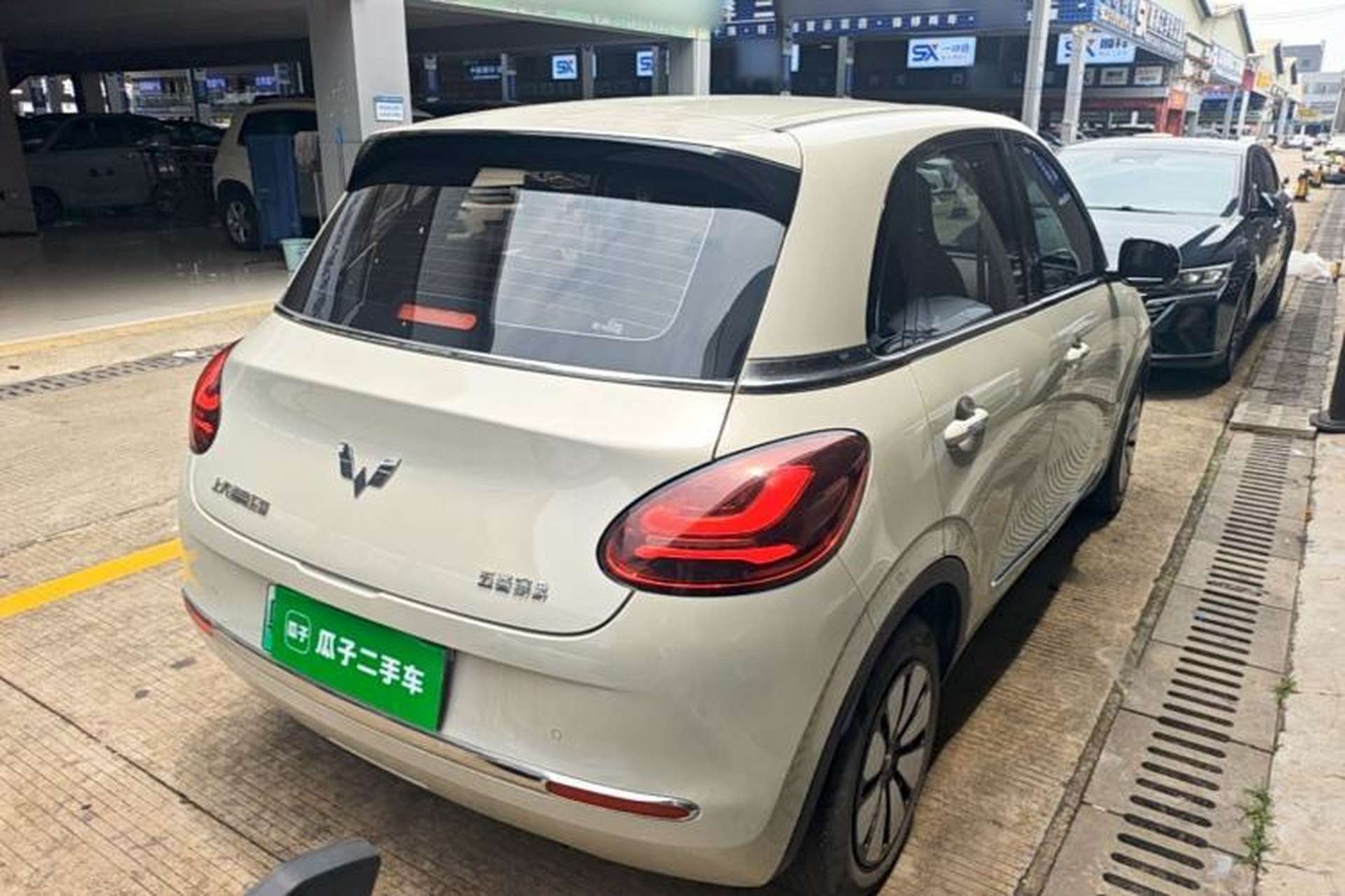 Used Wuling Bingo 2023 203km Comfort Edition Rear Right 45 Deg