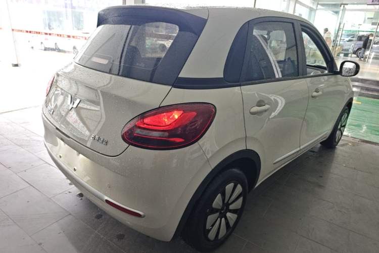 Used Wuling Bingo 2023 203km Light Edition Rear Right 45 Deg