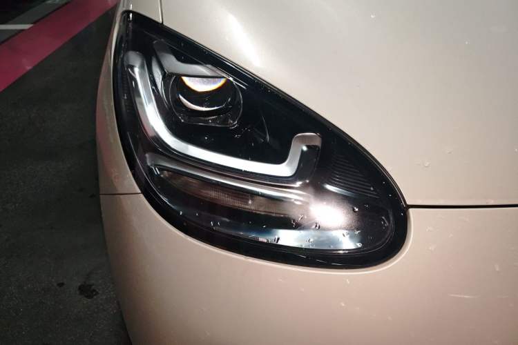 Used Wuling Bingo 2023 203km Light Edition Right Front Headlight