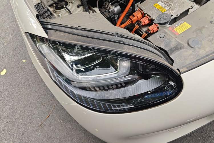 Used Wuling Bingo 2023 333 km Lingxi Connected+ Version Right Front Headlight