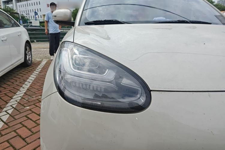 Used Wuling Bingo 2023 203km Comfort Edition Right Front Headlight
